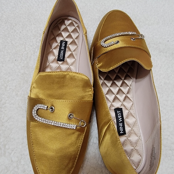 Nine West Gold Satin Flats Size US 9.5 - Picture 2 of 6
